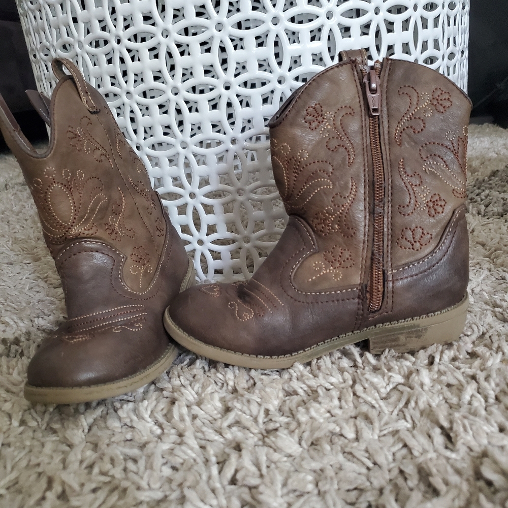 Girls cowgirl boots